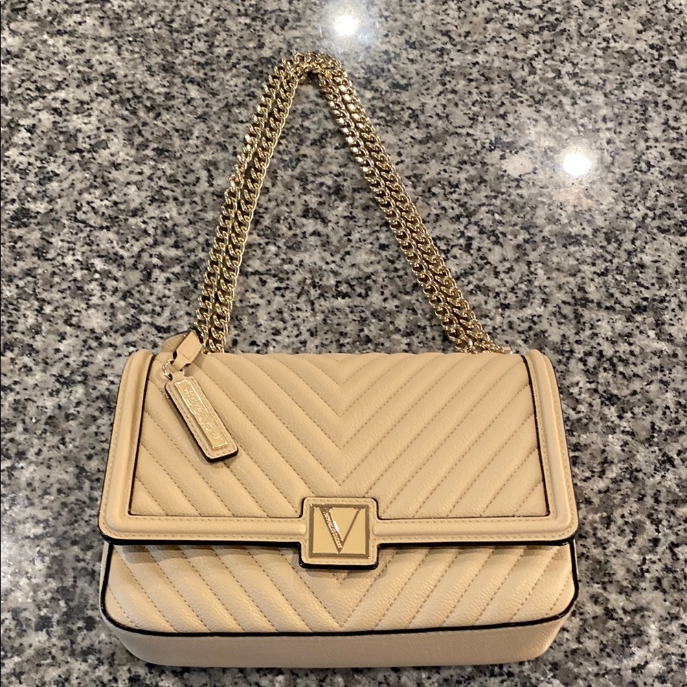 Victoria’s Secret quilted handbag/purse. NEW